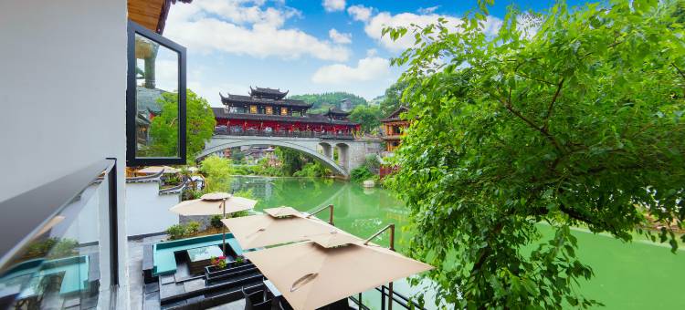 花样年华•临江观景民宿(芙蓉镇大瀑布店)图片