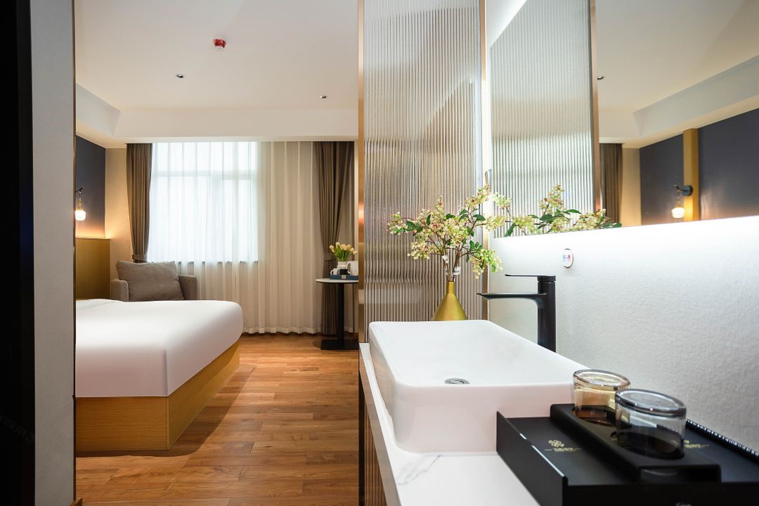 Fanxi Hotel (Chengdu Daxu High-speed Railway Station)Over view