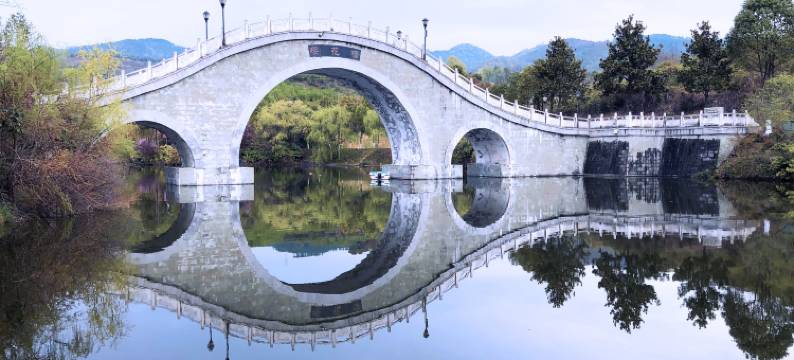 西乡豪庭时尚酒店图片