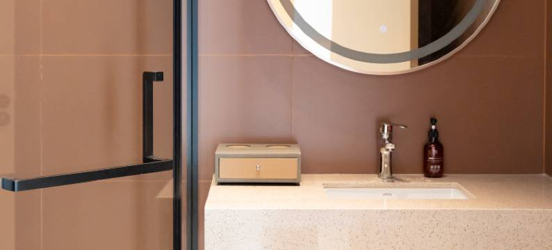 骏烨酒店(韩乐坊夜市威海站店)图片