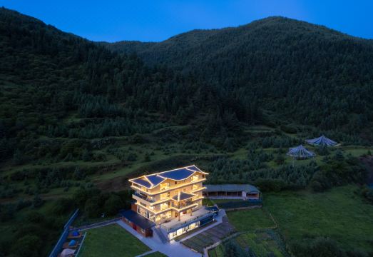 松潘鹿野茑屋民宿（牟尼沟风景区店）外景图