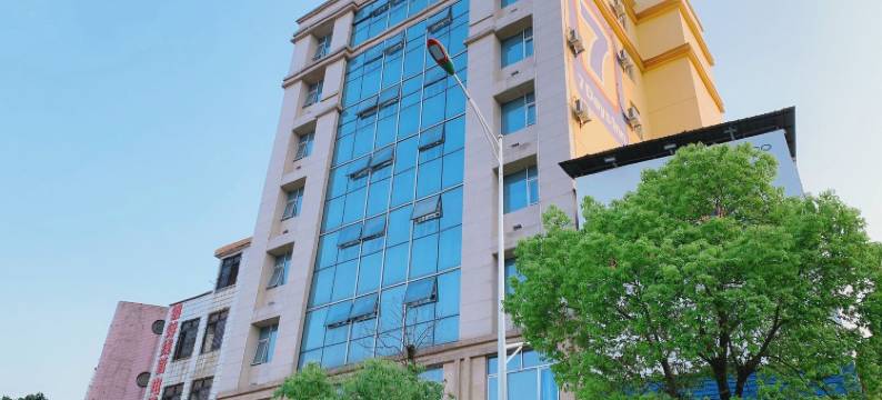 星域电竞酒店(河源亚洲第一高喷泉店)图片