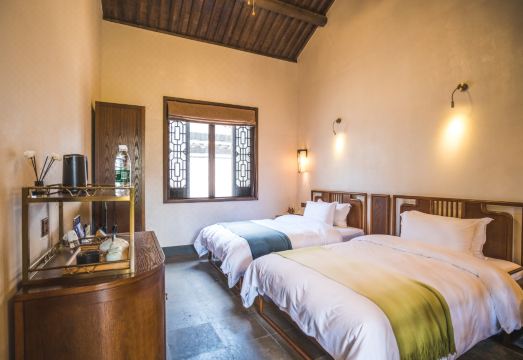 Jiande Yanzhou Ancient City Jinyuanchang Homestay Hotel Overview