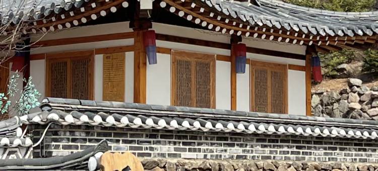 小蜜蜂酒店(延吉朝鲜族民俗园恐龙王国店)图片
