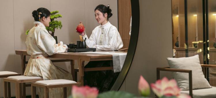 陌上轻居酒店(荆州高铁站东方神画方特店)图片
