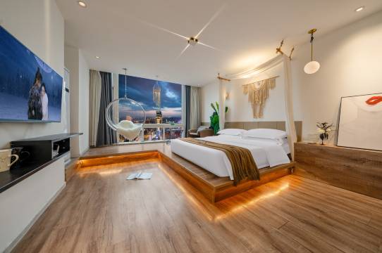 悦栖民宿(解放碑步行街洪崖洞店)