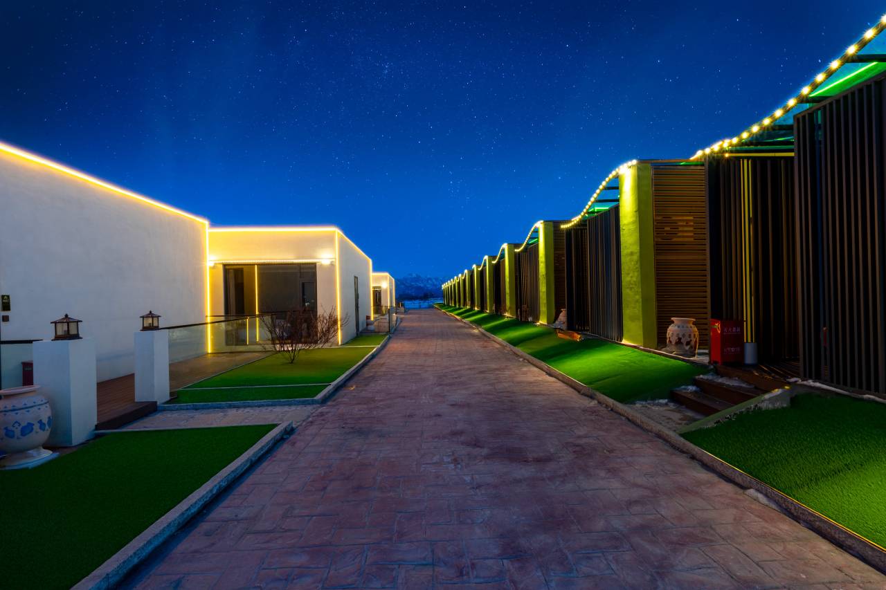 花筑·疆徕·美墅(塔什库尔干帕米尔旅游区店)图片