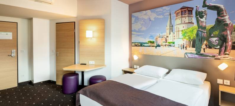 杜塞尔多夫米特B&B酒店(B&B HOTEL Düsseldorf-Mitte)图片