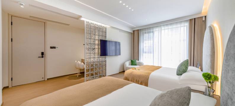 朱家尖林厘·居里泳池民宿(普陀山机场蜈蚣峙码头店)图片