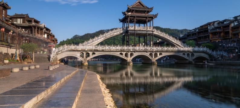 凤凰鹿鸣•民宿(凤凰古城景区南华门店)图片