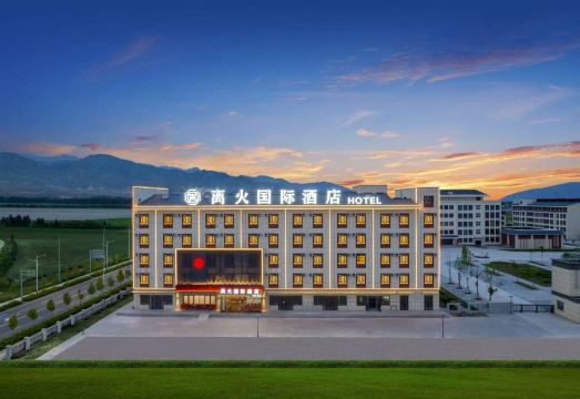 特克斯·离火｜XinJiang·Enchanting草原牧歌观景酒店外景图