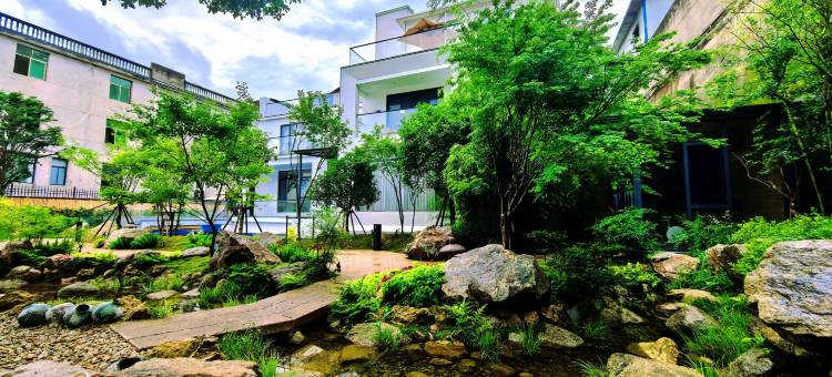 花筑·东碧隐桂·设计师美宿(景德镇广场北路陶溪川北路店)图片