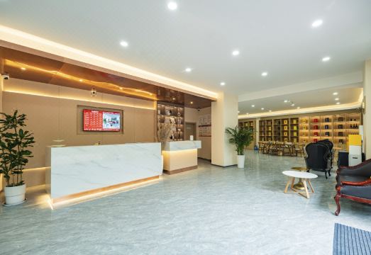 成都柏丽酒店（青白江万达广场店）外景图