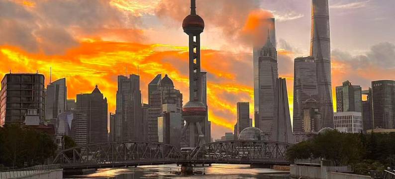上海北外滩大连路地铁站亚朵酒店图片