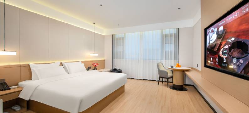 维克城市艺术酒店(新乡万达广场河师大店)图片