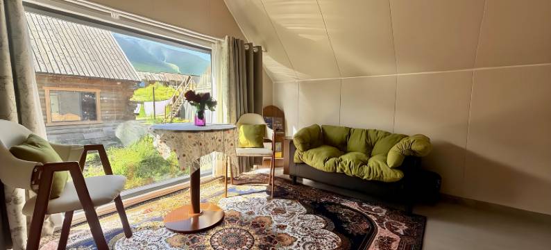 半坡山庄民宿(白哈巴景区店)图片