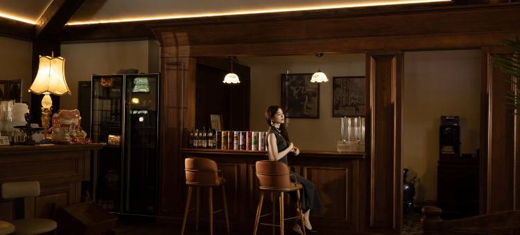 繁花里·FANHUALI·古董花园民宿(南浔古镇景区店)图片