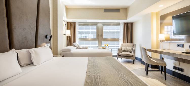 马拉加伊鲁宁酒店(Ilunion Málaga)图片