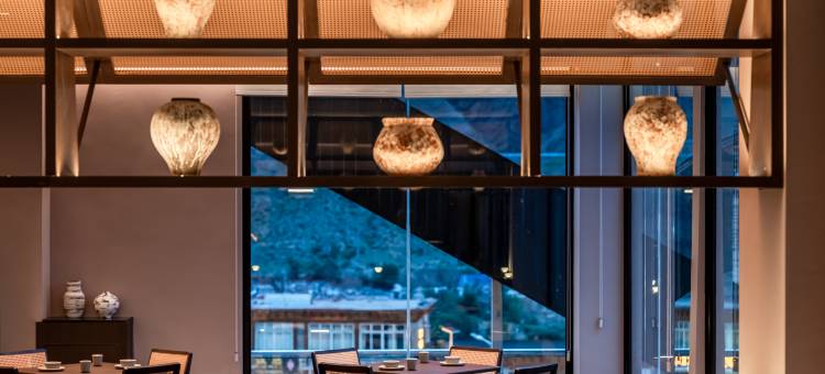 美豪·怡致酒店(八宿318国道店)图片