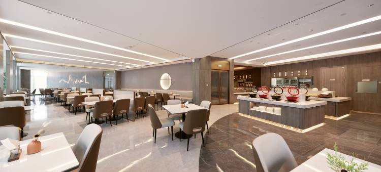 漫曲酒店(天津五大道小白楼地铁站店)图片