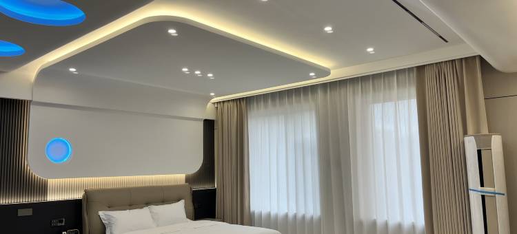 龙栖云畔智能宾馆图片