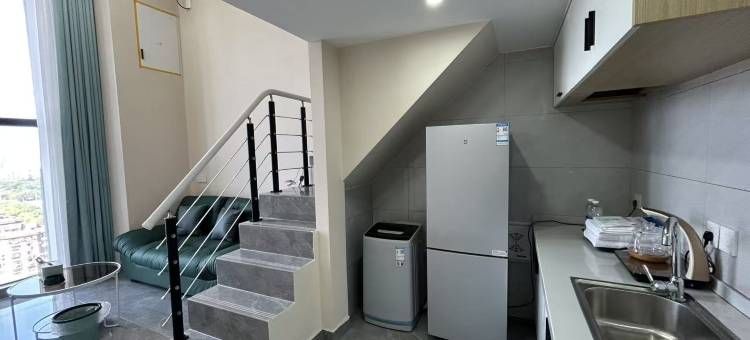 菲悦·轻奢Loft公寓(龙湖天街李巷地铁站店)图片