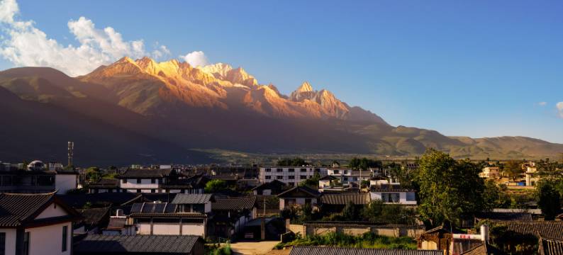 云杉里•白沙驿 ｜空中CoffeeBar 雪山胜景轻奢度假美宿图片