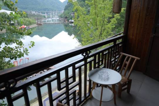 几间江景房民宿