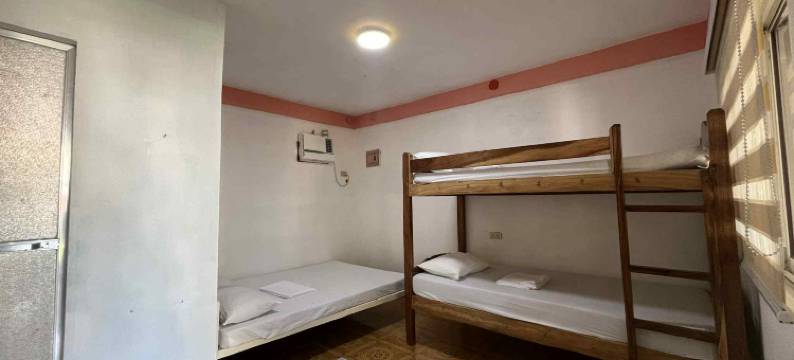 KNB西别墅酒店，由SMS酒店管理(KNB West Villa Inn by SMS Hospitality)图片