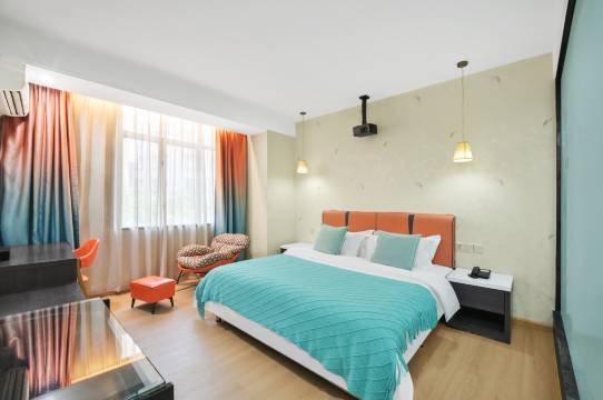 江门创意时尚酒店(五邑大学店)