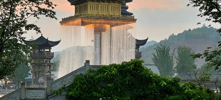 婺源·拾一庭·AWAKENING·SOULMATE观景亲子美宿(抱玉塔店)图片