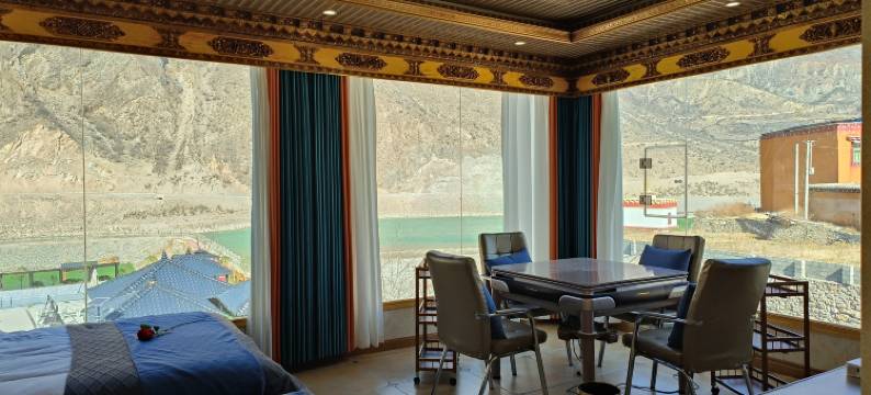 水磨乡愁温泉酒店(巴塘店)图片