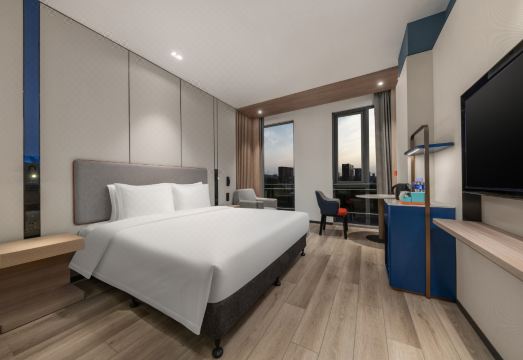 Holiday Inn Express SHANGHAI PUJIANG by IHGHotel Overview