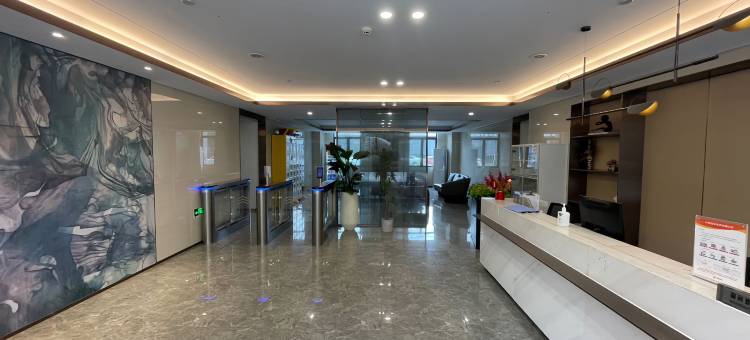 叁月公寓(小龙湾地铁站店)图片