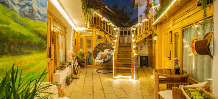 梦游拾光·观山小院图片