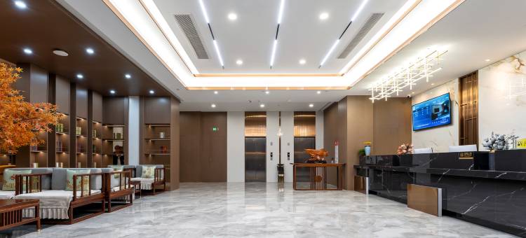 艺龙万国酒店(青岛万兴国际五金城店)图片