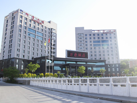 青龙万豪酒店