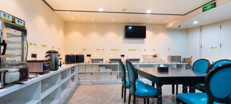 西岸酒店(余干天虹店)图片