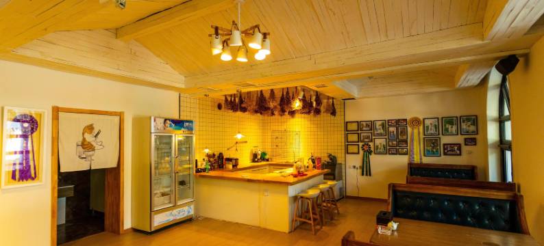 萌翻酒店(保定韩庄华电二校店)图片