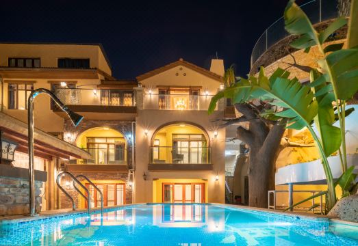 南崑山奥比温泉度假村外景图