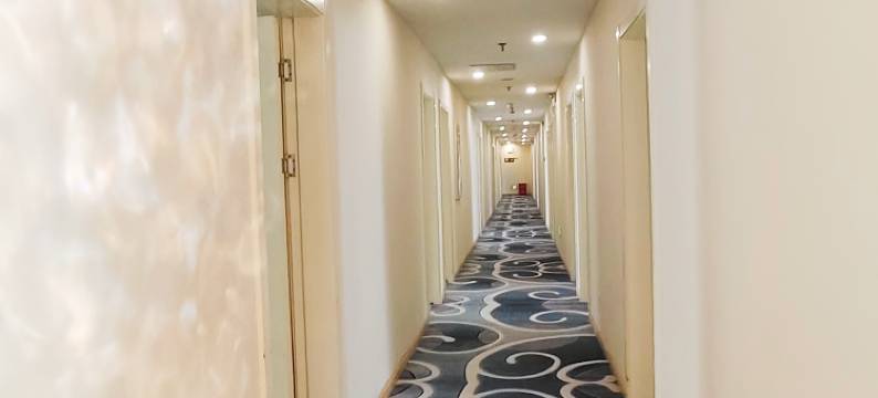 启东季沨酒店图片