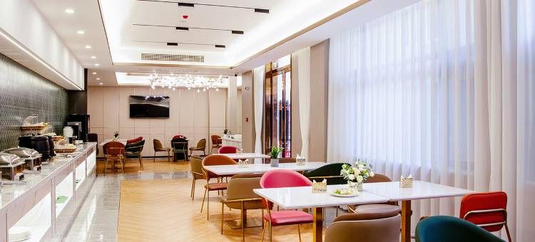 白玉兰酒店(蒙自银河路店)图片