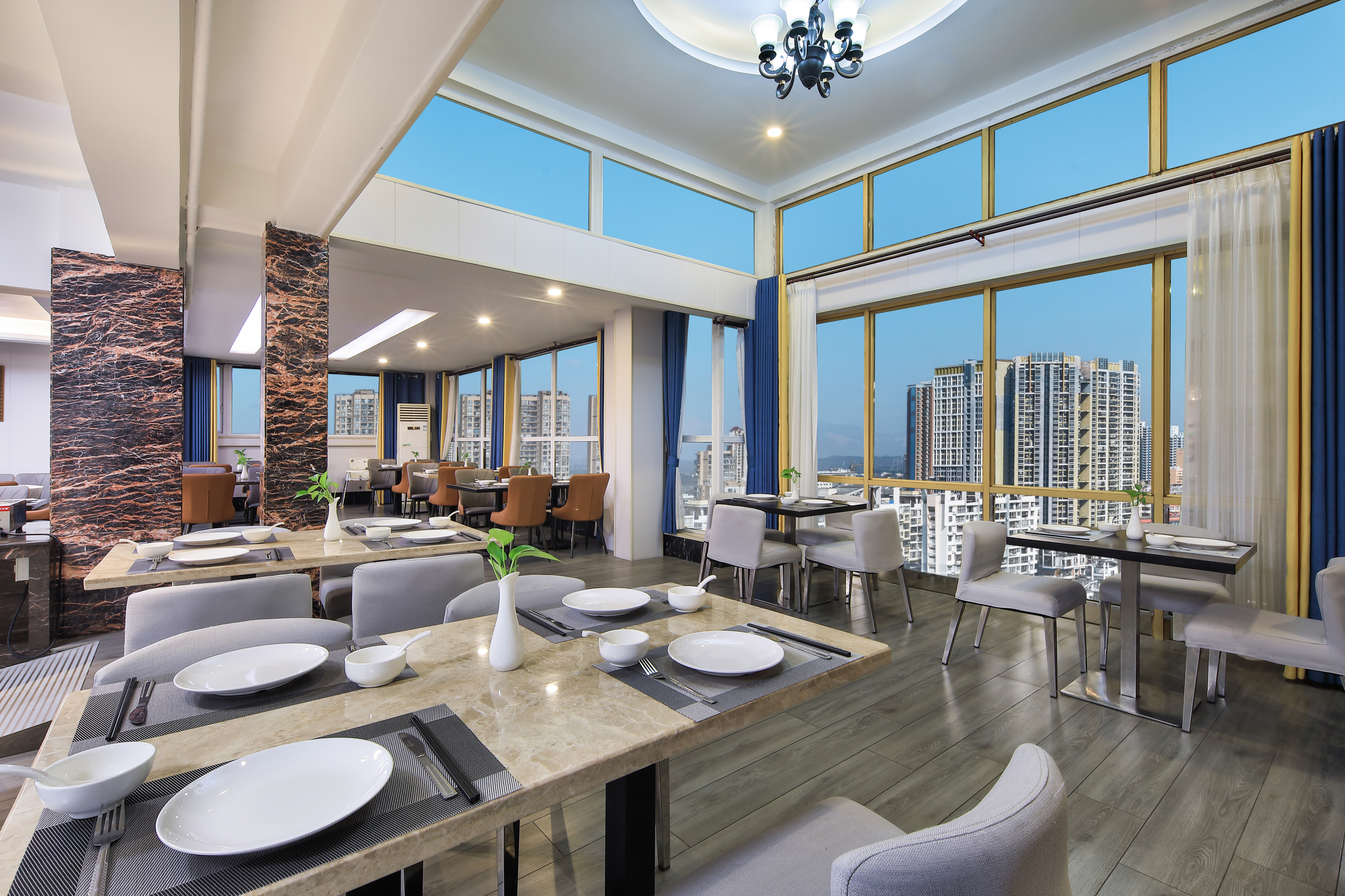 Jinshuiwan International Hotel (Guilin High-speed Railway North Station West Station) Hotel Overview