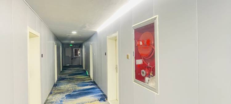 派栢·云酒店(乌鲁木齐阿勒泰路福润德购物中心店)图片