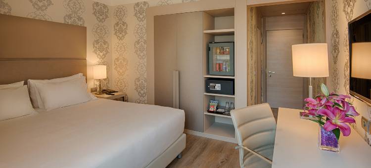 NH弗兰泽酒店(NH Firenze)图片