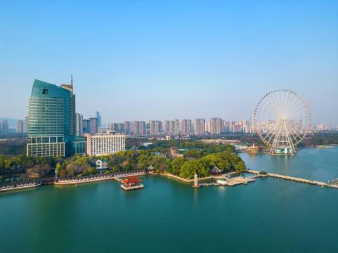 无锡君来湖滨饭店图片