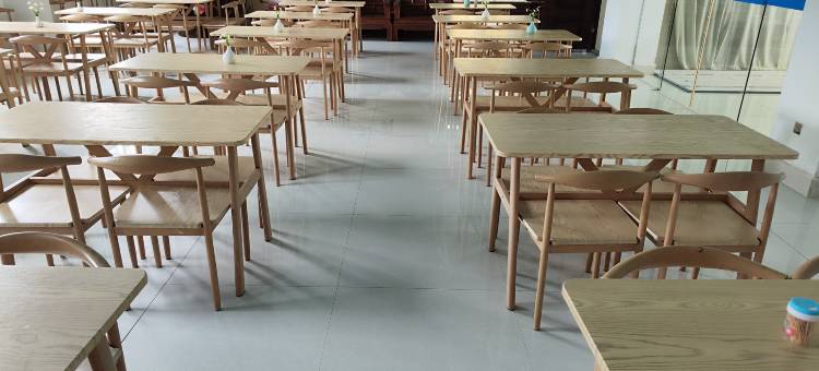 精通101酒店(南宁国际会展中心东盟商务区地铁站店)图片