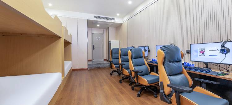 网鱼电竞酒店(合肥绿地赢海朱岗地铁站店)图片