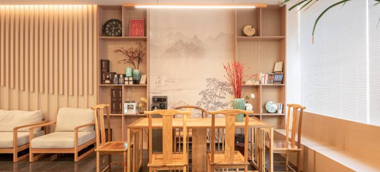 云台山逸美轻奢酒店(岸上服务区店)图片