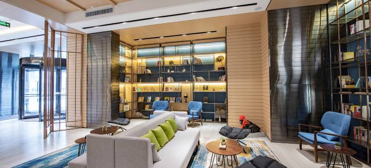 西安高铁北站南广场亚朵酒店图片